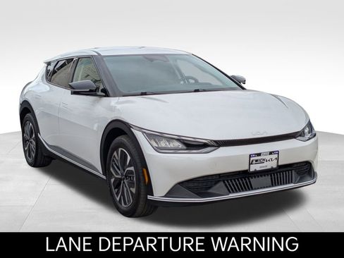 Certified 2024 Kia EV6 Light image 6