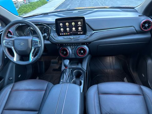 Certified 2023 Chevrolet Blazer RS w/ Driver Confidence II Package image 6