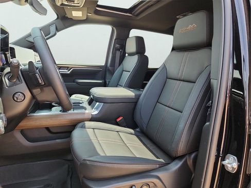 New 2026 Chevrolet Silverado 1500 High Country AWD/4WD image 14