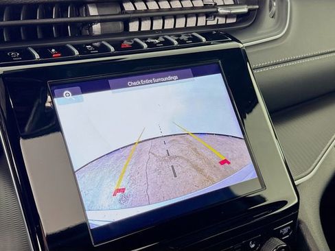 New 2025 Jeep Grand Cherokee Altitude image 16