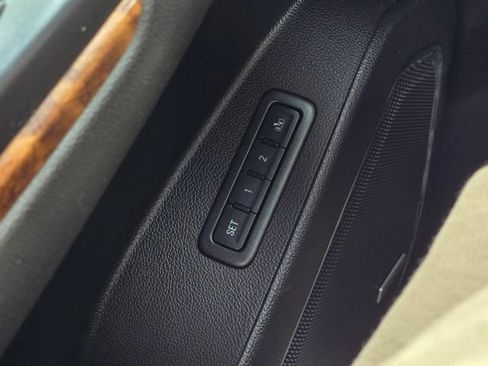 Used 2015 Chevrolet Tahoe LTZ image 35