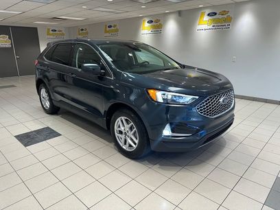 Used 2023 Ford Edge SEL w/ Convenience Package