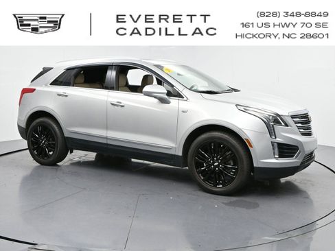 Used 2019 Cadillac XT5 Luxury FWD image 1