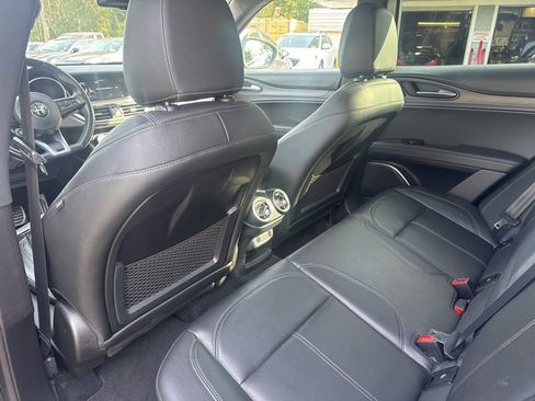 Used 2022 Alfa Romeo Stelvio Ti image 36