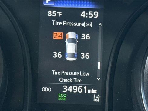 Used 2024 Toyota Camry SE image 15