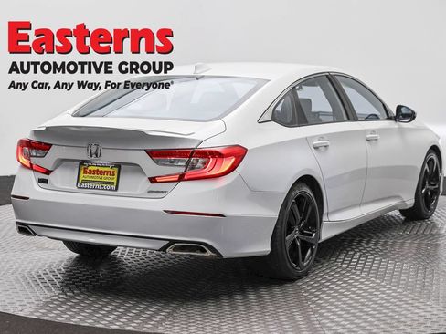 Used 2018 Honda Accord Sport image 5