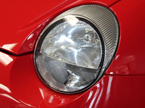 Used 2005 Ford Thunderbird RWD image 17