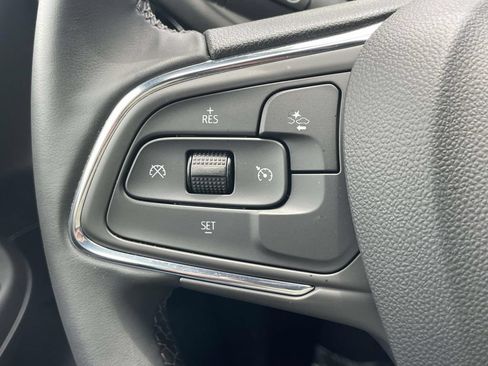 Used 2025 Buick Envista Sport Touring w/ Advanced Safety Package FWD image 24