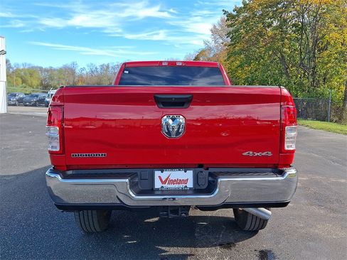 Used 2024 RAM 2500 Big Horn w/ Bed Utility Group image 5
