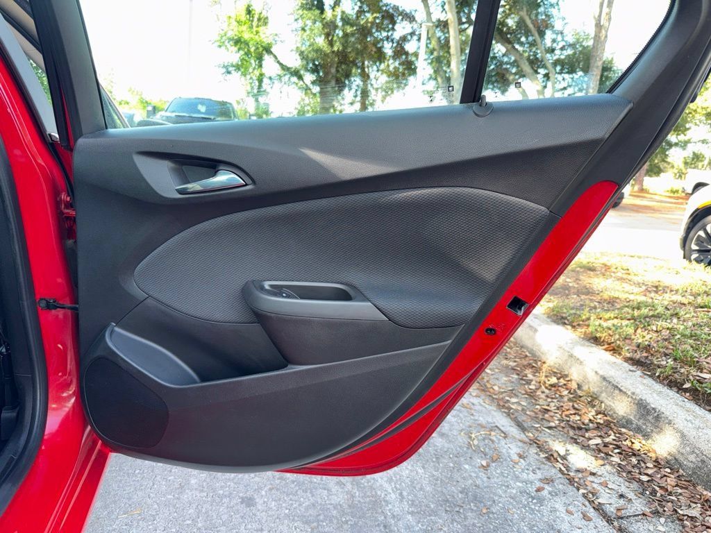 Used 2016 Chevrolet Cruze LT FWD image 23