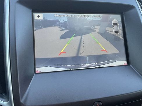 Used 2016 Ford Edge Titanium w/ Technology Package image 10