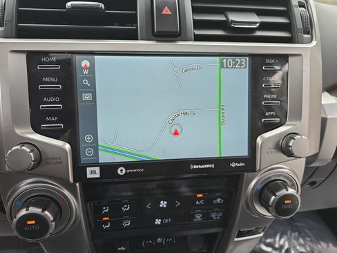 Used 2020 Toyota 4Runner Limited image 24