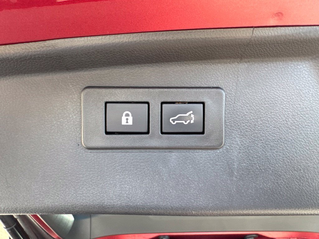 Used 2024 Subaru Outback Premium AWD/4WD image 19