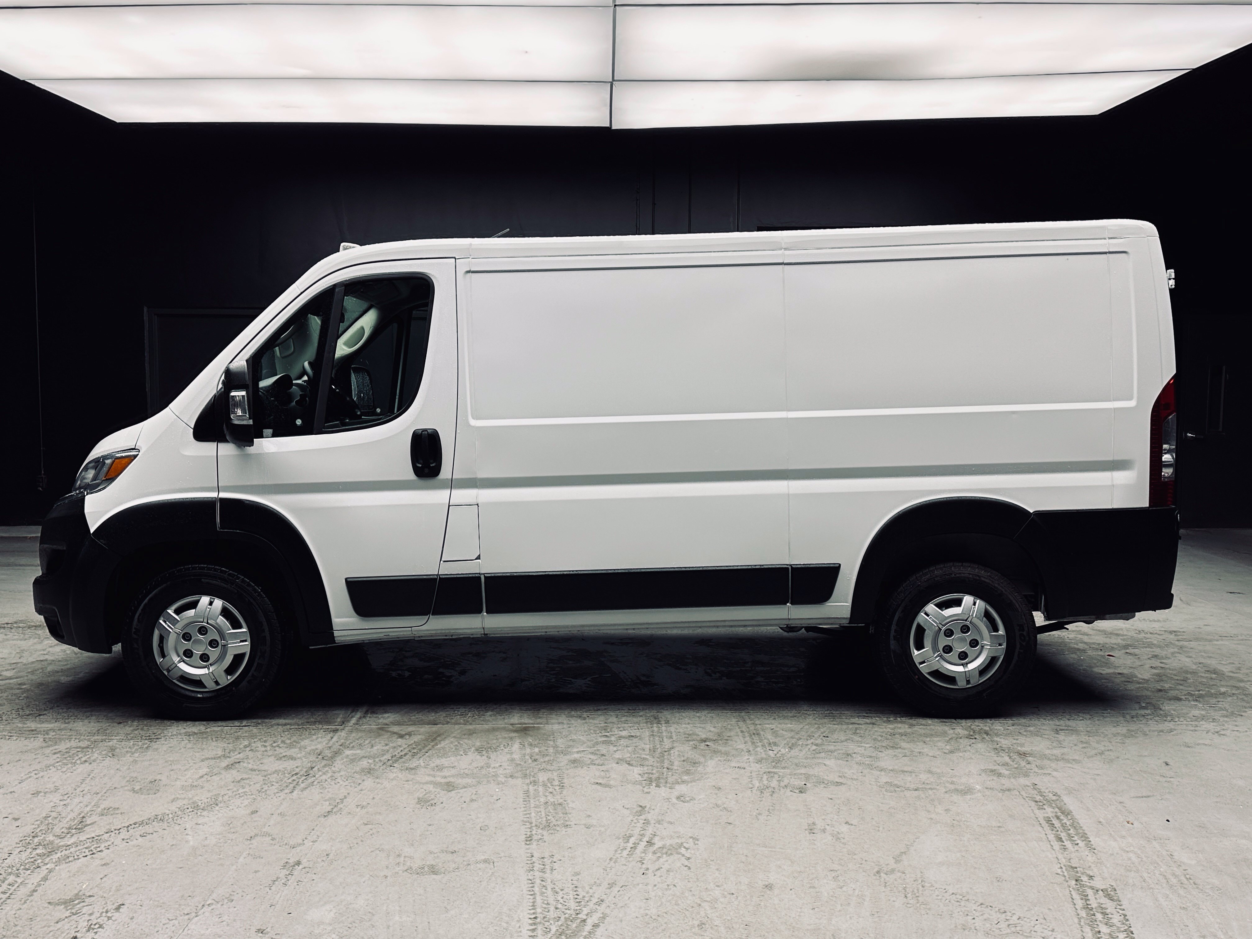 Used 2026 RAM ProMaster 2500 FWD image 4