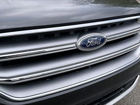Used 2017 Ford Escape SE w/ Equipment Group 201A AWD/4WD image 25