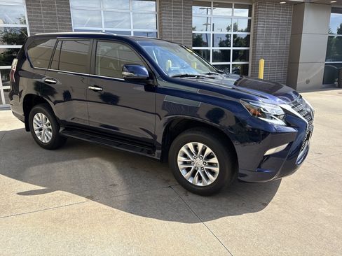 Used 2022 Lexus GX 460 Premium w/ Premium Package AWD/4WD image 19