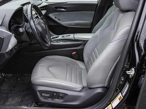 Used 2019 Toyota Avalon XSE w/ All Weather Liner Package image 11