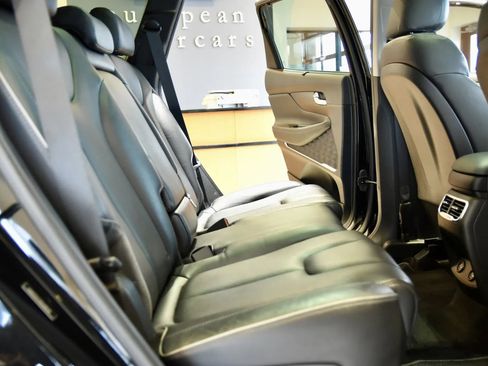 Used 2022 Hyundai Santa Fe SEL w/ Convenience + Premium Package image 22