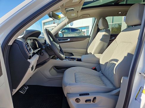 New 2026 Volkswagen Atlas SEL Premium R-Line image 11