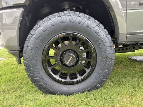 New 2026 RAM 2500 Limited AWD/4WD image 13