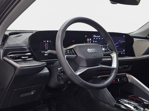 Used 2025 Audi Q5 Prestige w/ 20" Wheel Package AWD/4WD image 19