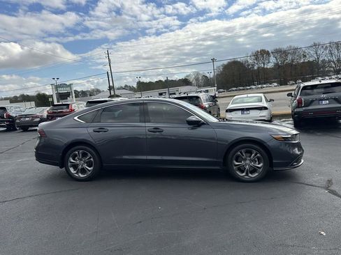 Used 2024 Honda Accord EX image 28