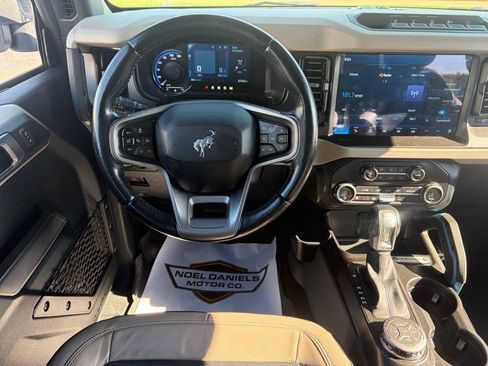 Used 2021 Ford Bronco Wildtrak AWD/4WD image 14