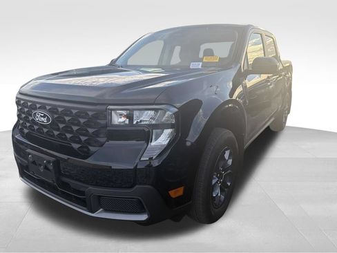 Used 2025 Ford Maverick XLT w/ Equipment Group 301A AWD/4WD image 8