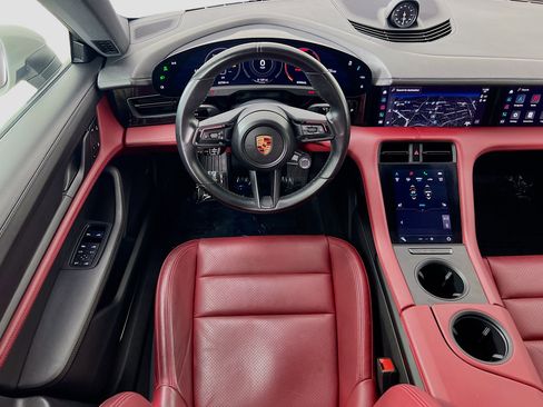 Used 2023 Porsche Taycan 4S image 24