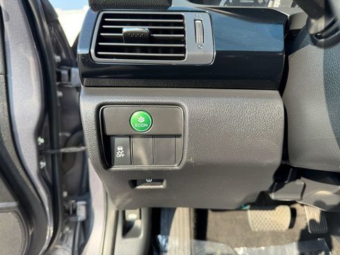 Used 2017 Honda Accord LX image 17