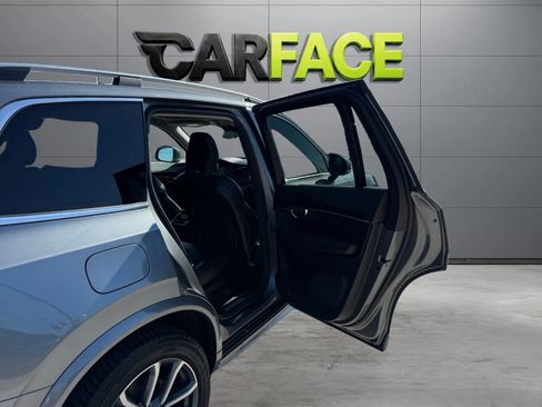 Used 2019 Volvo XC90 T5 Momentum w/ Multimedia Package AWD/4WD image 20