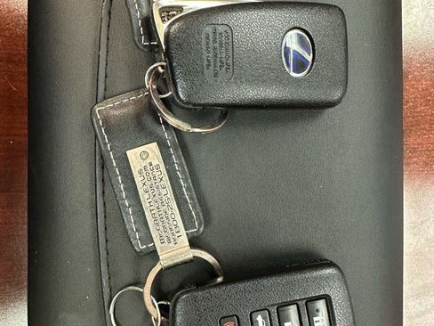 Used 2013 Lexus ES 300h w/ Luxury Pkg FWD image 27