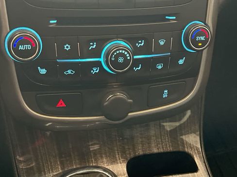 Used 2016 Chevrolet Malibu LTZ FWD image 17
