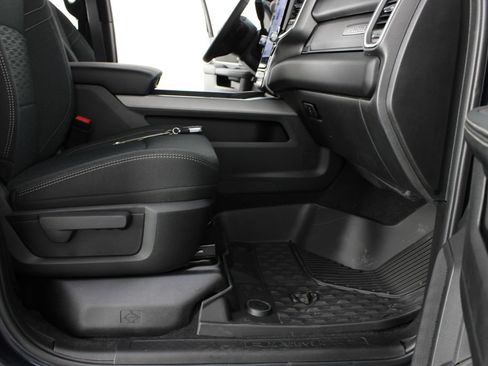 New 2026 RAM 3500 Big Horn AWD/4WD image 19