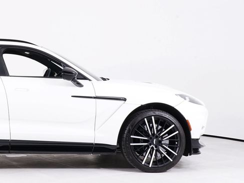 Used 2025 Aston Martin DBX 707 AWD/4WD image 13