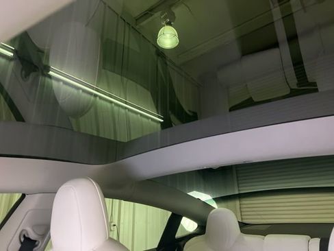 Used 2021 Tesla Model 3 Standard Range Plus image 32