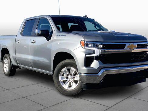 Used 2025 Chevrolet Silverado 1500 LT image 3
