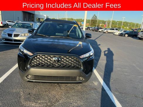 Used 2025 Toyota Corolla Cross LE FWD image 13