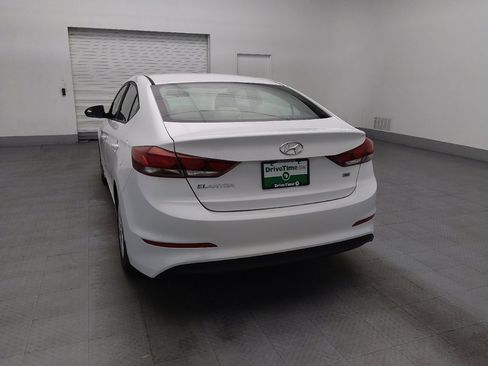Used 2018 Hyundai Elantra SE FWD image 6