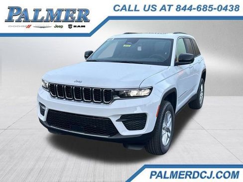 New 2025 Jeep Grand Cherokee Laredo X image 1