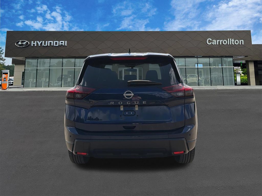Used 2025 Nissan Rogue SV FWD image 6