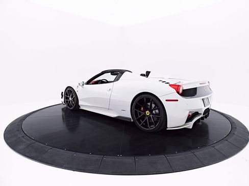 Used 2014 Ferrari 458 Spider RWD image 29