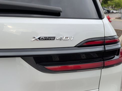 Certified 2024 BMW X7 xDrive40i w/ M Sport Package image 12