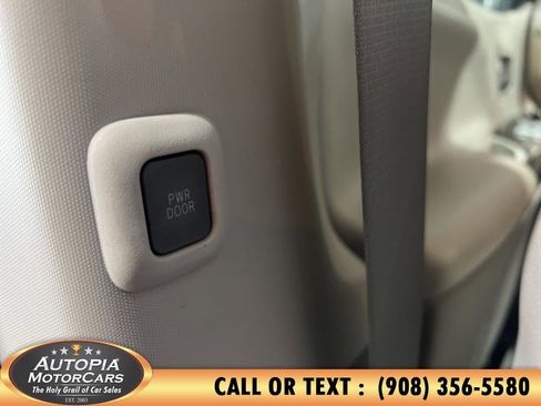 Used 2019 Toyota Sienna XLE image 33