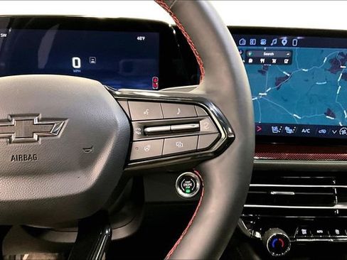 Used 2026 Chevrolet Traverse RS image 28