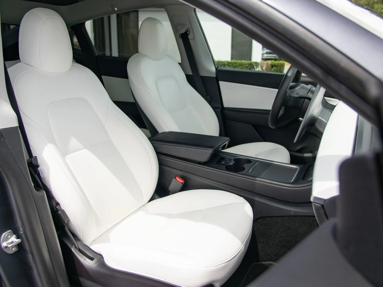 Used 2022 Tesla Model Y Performance AWD/4WD image 21