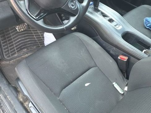 Used 2021 Honda HR-V Sport image 6