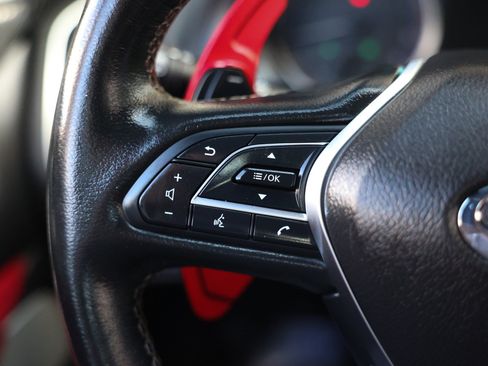 Used 2019 INFINITI Q60 Red Sport 400 RWD image 30