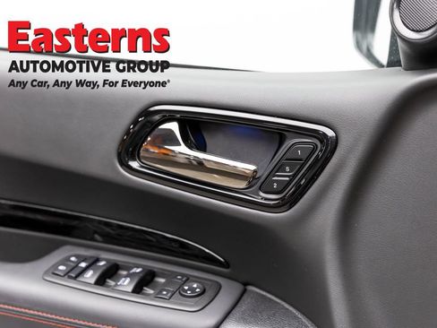 Used 2025 Dodge Durango GT AWD/4WD image 21