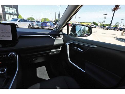 Used 2025 Toyota RAV4 XLE Premium w/ Weather Package FWD image 8